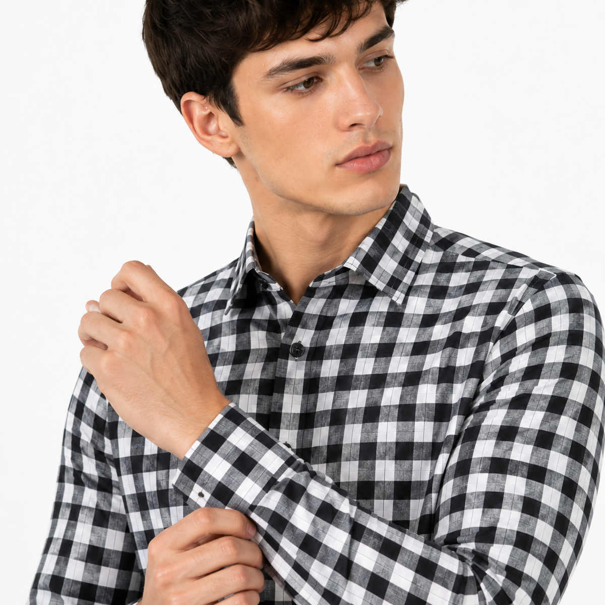 Men’s Black & White Check Slim-Fit Shirt